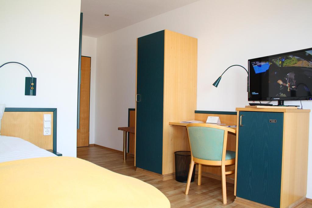 Hotel Am Quellberg Recklinghausen Room photo